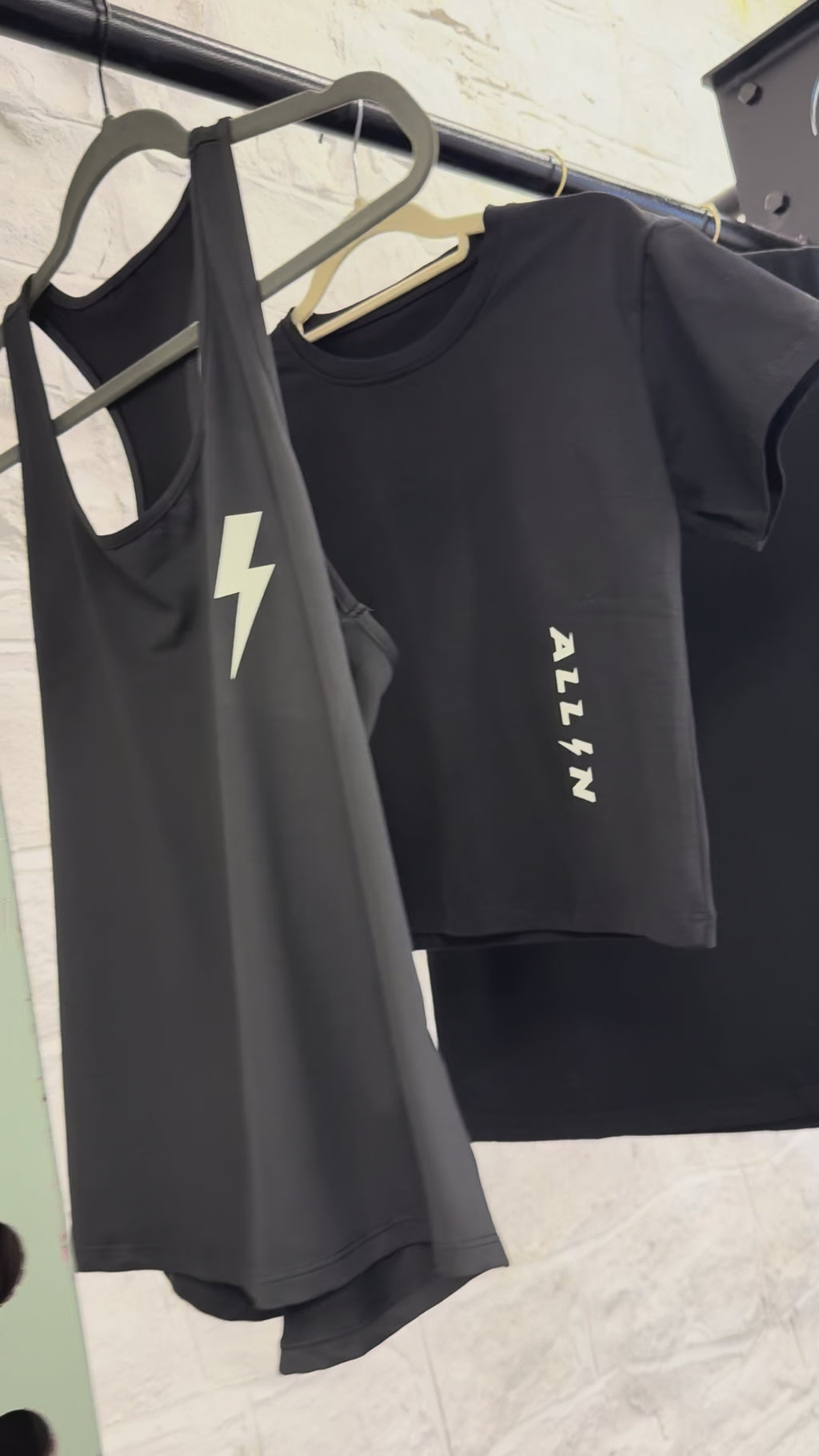 ALL IN vest