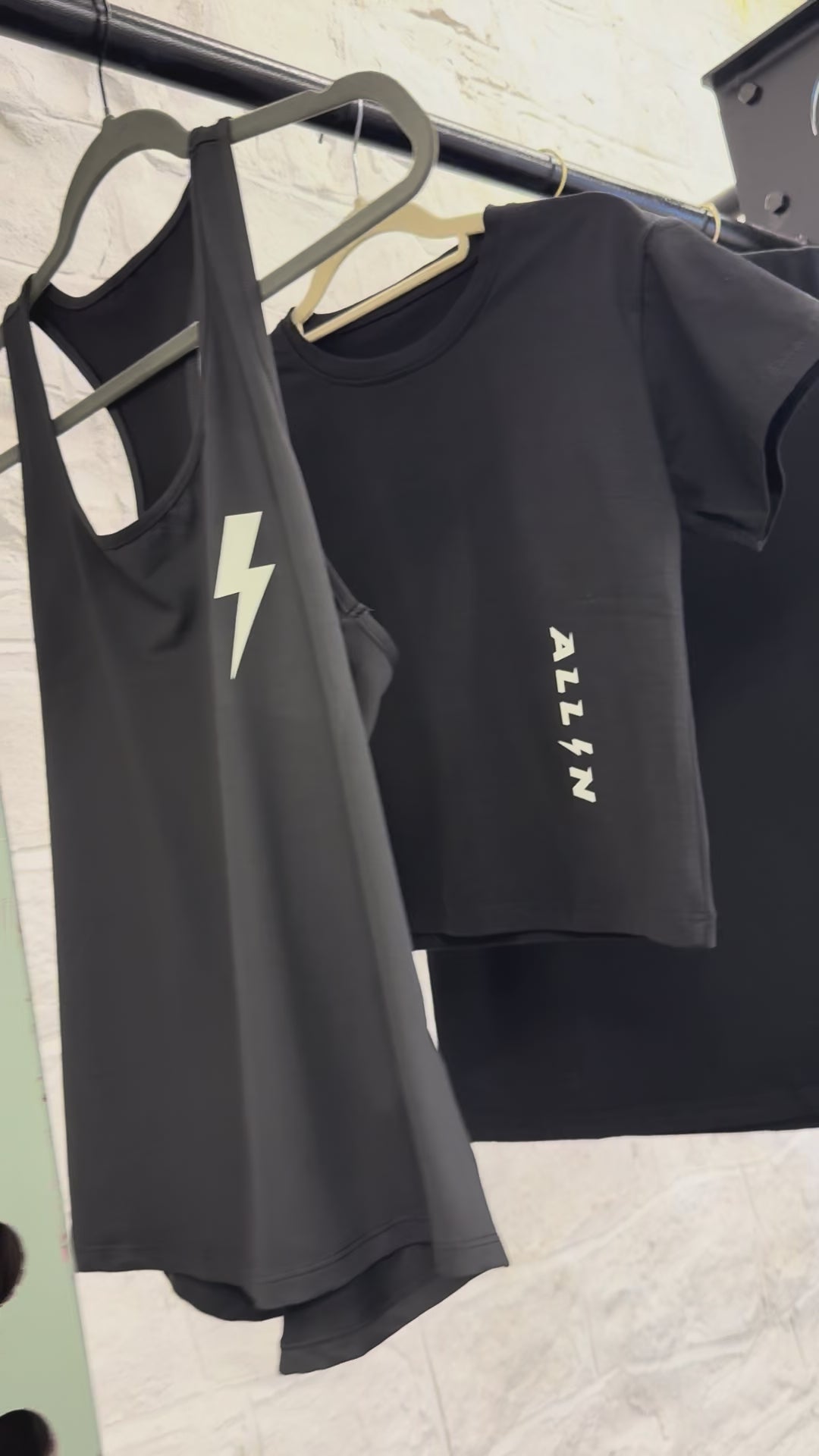 ALL IN vest